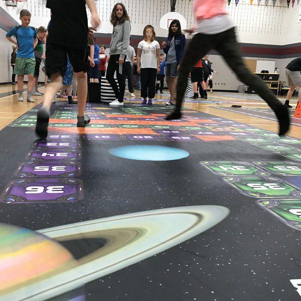 cosmic-climb-differentiated-math-game
